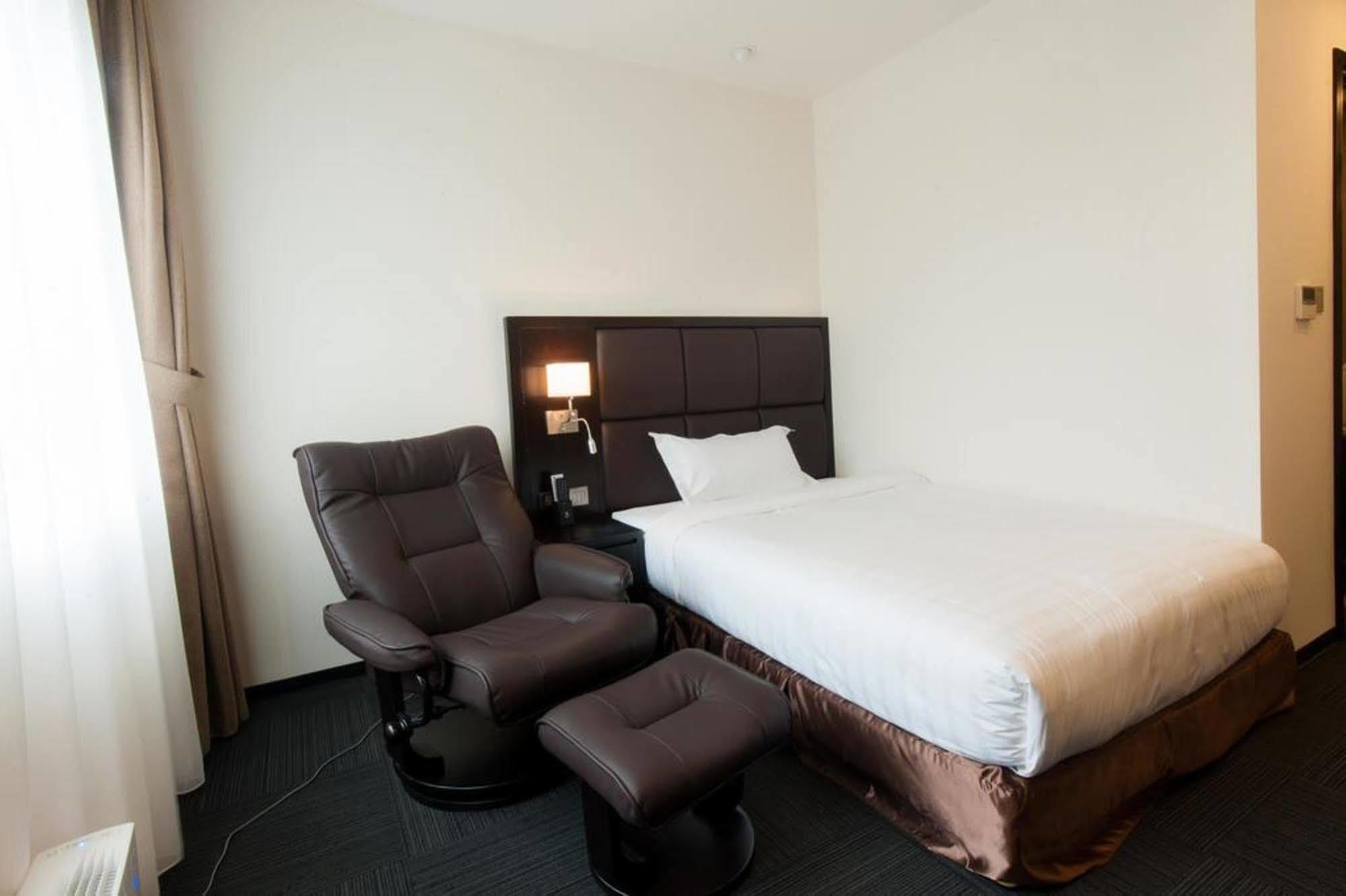 Sakura Hotel Hanoi Esterno foto